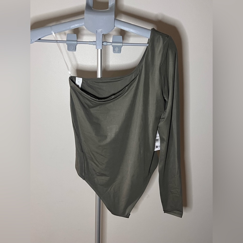 NWT Lululemon Long-Sleeve One Shoulder Bodysuit, Size M